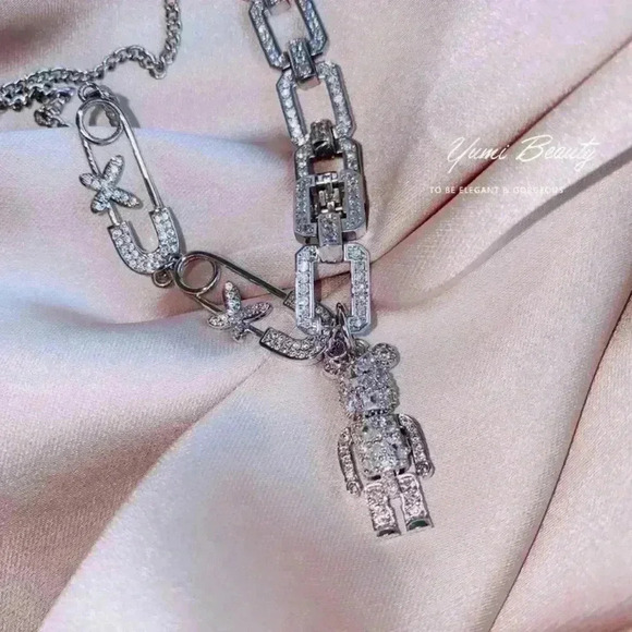 Ins Micro-inlaid Custom Made Bear Necklace - Picture 4 of 10